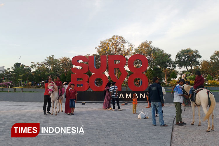 menikmati-asrinya-taman-suroboyo,-wisata-yang-lebih-dari-sekadar-taman-–-times-banyuwangi