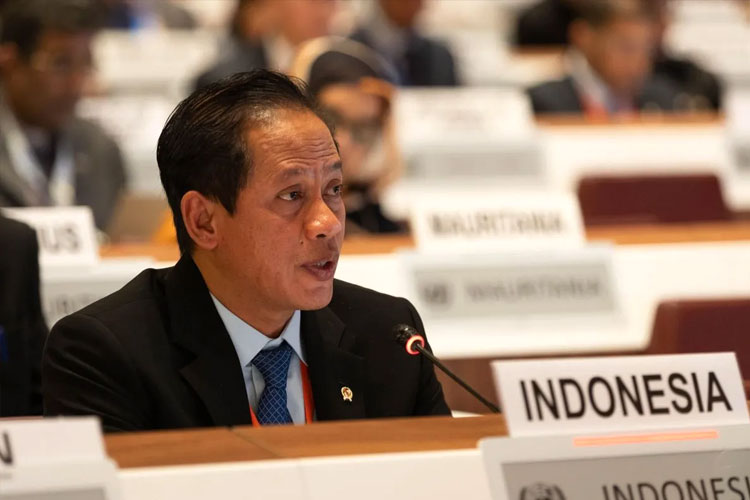 tanpa-perjanjian-global,-indonesia-tetap-berkomitmen-jadi-pemimpin-penanganan-polusi-plastik-dunia-–-times-banyuwangi