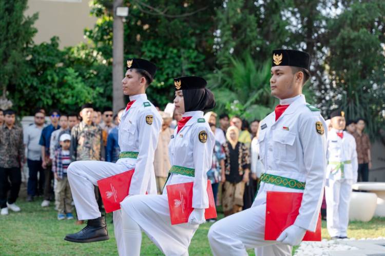 hut-ke-80-ri-di-tunisia,-mahasiswa-indonesia-jadi-duta-budaya-dan-penguat-diplomasi-–-times-banyuwangi