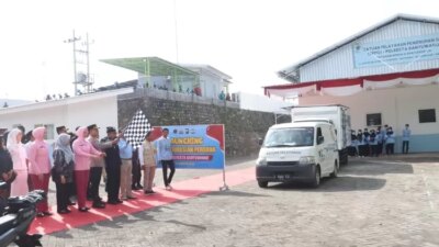 polresta-banyuwangi-bagi-makan-gratis,-ribuan-siswa-akan-terima-gizi-seimbang
