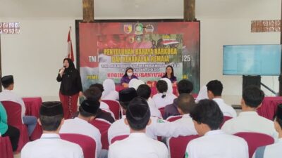 kodim-banyuwangi-gelar-penyuluhan-bahaya-narkoba-dan-kenakalan-remaja-di-siliragung