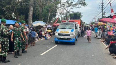 satgas-tmmd-turun-ke-jalan!-amankan-karnaval-hut-ri-ke-80-di-siliragung-–-radar-banyuwangi