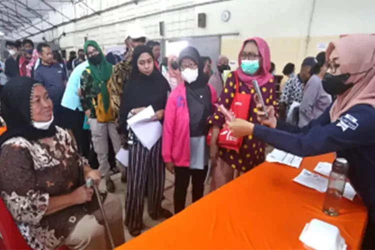 bansos-pkh-dan-bpnt-tahap-3-cair!-kpm-sudah-terima-rp1-juta-di-rekening-kks,-ini-jadwal-lengkapnya