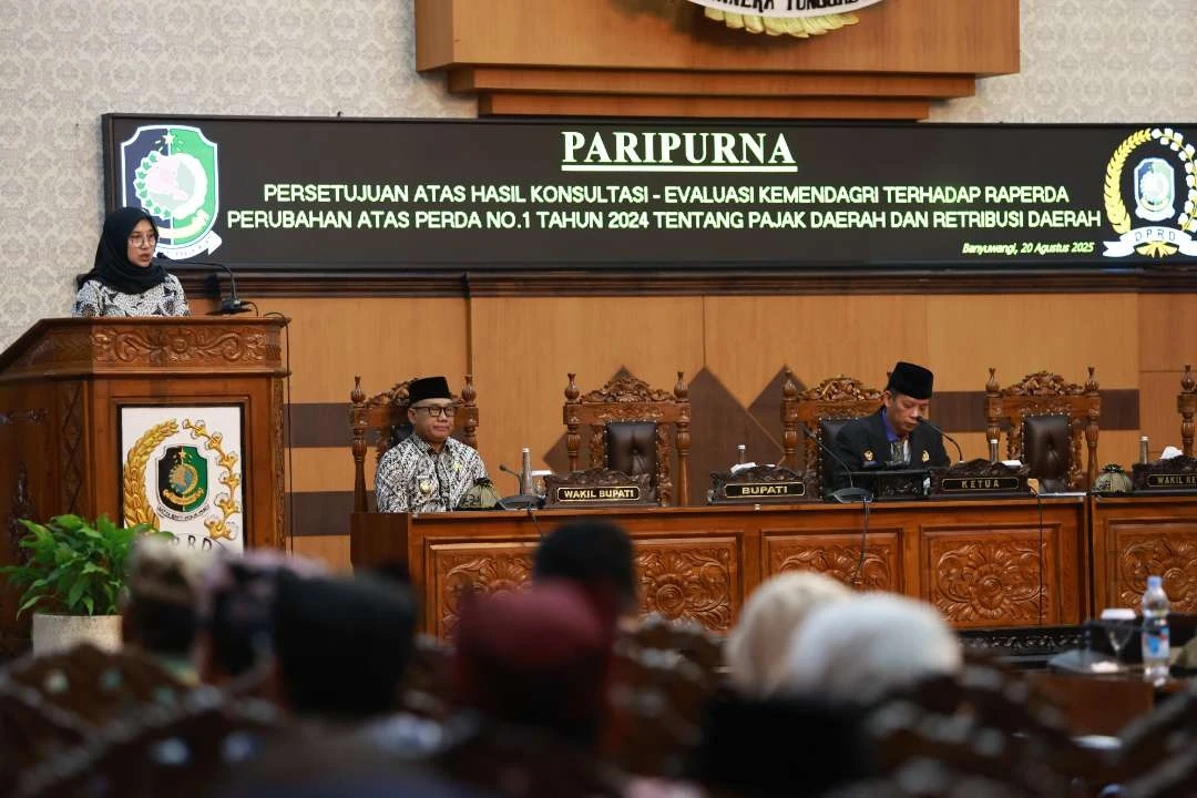 rapat-paripurna-dprd-banyuwangi-sahkan-perda-pdrd,-pastikan-tidak-ada-kenaikan-tarif-pbb-p2