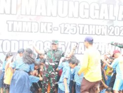 Irdam V/Brawijaya Tinjau Sumur Bor TMMD 125 Banyuwangi, Warga Desa Kini Tak Khawatir Krisis Air