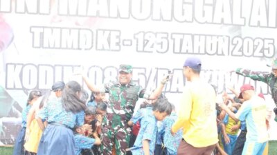 irdam-v/brawijaya-tinjau-sumur-bor-tmmd-125-banyuwangi,-warga-desa-kini-tak-khawatir-krisis-air