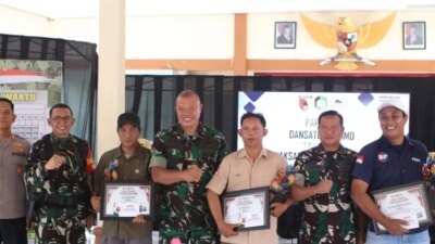lewat-jepretan-kamera,-harmoni-tni-dan-rakyat-di-tmmd-125-banyuwangi-abadi-dalam-lomba-foto