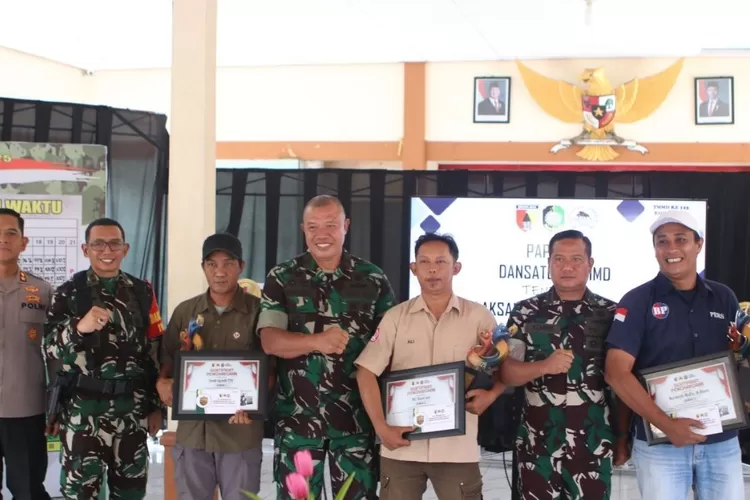 lewat-jepretan-kamera,-harmoni-tni-dan-rakyat-di-tmmd-125-banyuwangi-abadi-dalam-lomba-foto