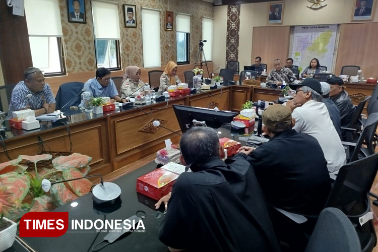audiensi-lsm-pedal-soal-tpa-winongo-dan-pengadaan-insinerator-jadi-bahan-rdp-dprd-kota-madiun-–-times-banyuwangi