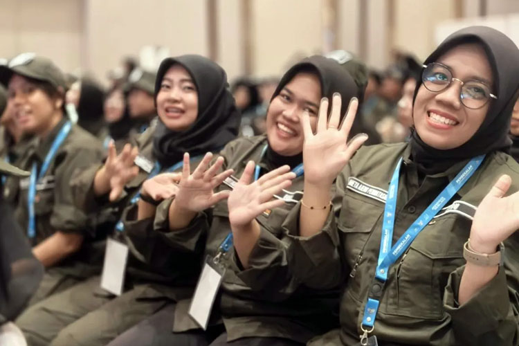 prabowo-tekankan-peran-sekolah-rakyat-angkat-masyarakat-dari-kemiskinan-–-times-banyuwangi