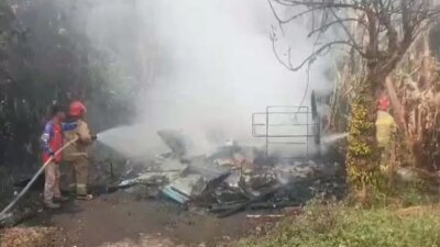 bakar-sampah,-rumah-semi-permanen-di-rogojampi-ludes-dilahap-api!