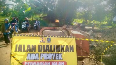perbaikan-jalan-banyuwangi-belum-merata,-pemkab-ungkap-penyebabnya