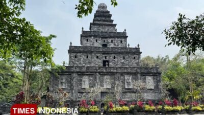 candi-gito-lembah-tumpang,-pesona-candi-di-tengah-kolam-bernuansa-jawa-kuno-–-times-banyuwangi