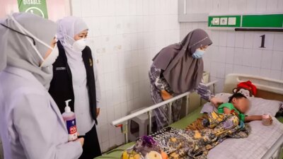 darurat!-17-anak-meninggal-akibat-campak-di-sumenep,-gubernur-khofifah-turun-tangan