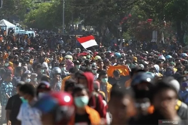 viral!-seruan-demo-dpr-25-agustus-2025-benar-terjadi,-massa:-gedung-ini-milik-rakyat