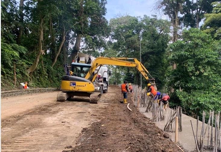 dilakukan-percepatan,-bupati-ipuk-bersyukur-jalur-gumitir-bisa-dibuka-lebih-cepat