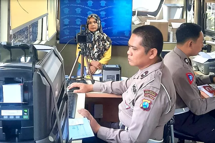 perpanjang-sim-a-dan-c-sekaligus-ternyata-habiskan-rp-525-ribu,-cek-detailnya-di-sini!