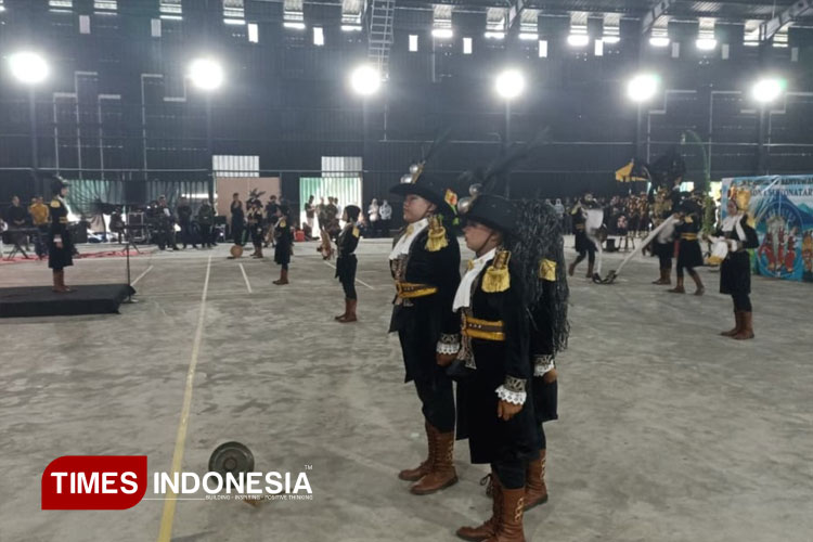 wadahi-kreativitas,-pemkab-banyuwangi-gelar-lomba-kreasi-baris-berbaris-–-times-banyuwangi