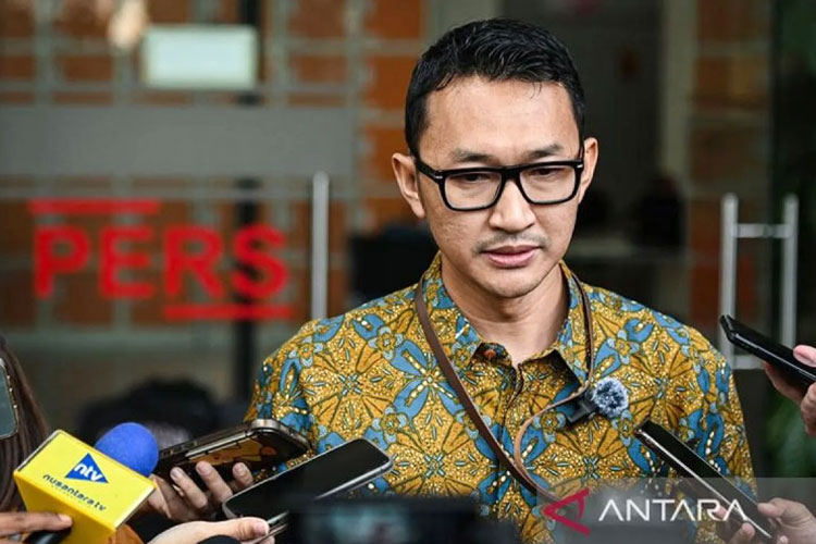 kpk-jadwal-ulang-pemeriksaan-dirjen-haji-kemenag-hilman-latief-–-times-banyuwangi
