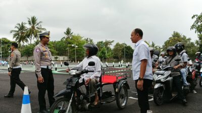 sibaba,-program-sim-bersama-disabilitas-dari-polresta-banyuwangi-bantu-diffabel-kuasai-ujian-sim-d