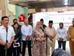 Pilot Projet Digitalisasi Bansos, Luhut Minta Bupati Ipuk Share Pengalaman Bangun Digitalisasi ke Berbagai Daerah