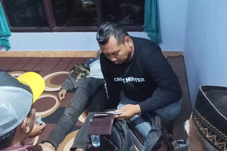 nahas-mustofa,-tukang-pijit-di-banyuwangi-yang-meninggal-saat-layani-pasien