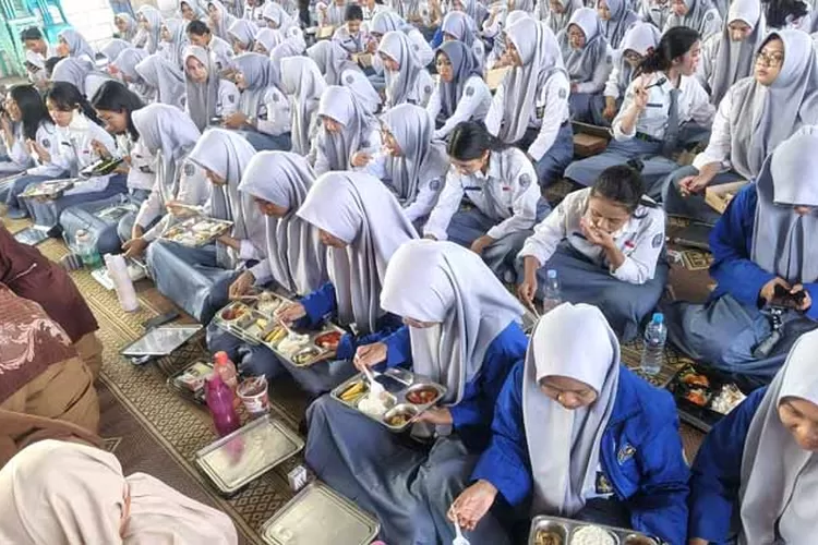 mbg,-hadiah-kemerdekaan-gizi-untuk-generasi-muda-banyuwangi