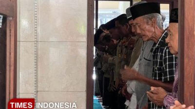 bentuk-belasungkawa,-polresta-banyuwangi-gelar-sholat-ghaib-untuk-affan-kurniawan-–-times-banyuwangi