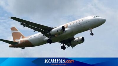 super-air-jet-gagal-mendarat-di-bandara-banyuwangi-karena-cuaca-buruk