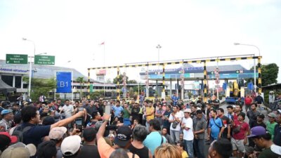 tni-al-larang-demo-di-pelabuhan-ketapang,-status-objek-vital-nasional-harus-steril!