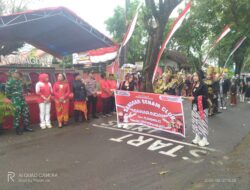 Peserta Parade Budaya Desa Wringinagung Tampil Totalitas