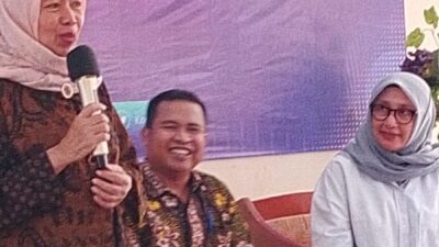 sinergitas-dprd-dan-kominfo-jatim-sosialisasi-literasi-digital-di-ponpes-darunnajah
