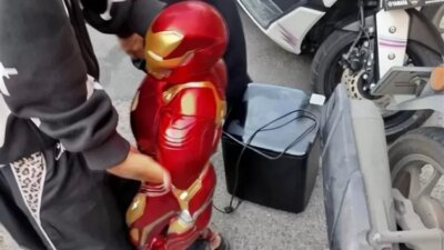 iron-man-digondol-penjarah,-rumah-ahmad-sahroni-di-tanjung-priok-dirusak-massa