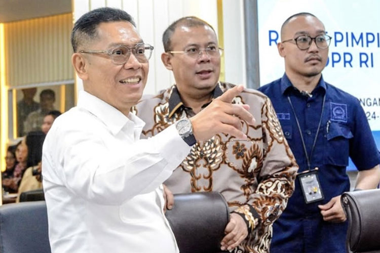 dilengserkan-partai-golkar-dari-dpr-ri,-ini-rekam-jejak-adies-kadir-–-times-banyuwangi