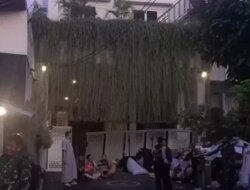Rumah Menteri Keuangan Dijarah! Sri Mulyani Nangis Anaknya Hilang, Ternyata Ditangkap Polisi Ikutan Demo