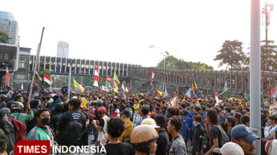 polda-metro-jaya-tangkap-1.240-orang-dalam-aksi-anarkis-di-jakarta-–-times-banyuwangi