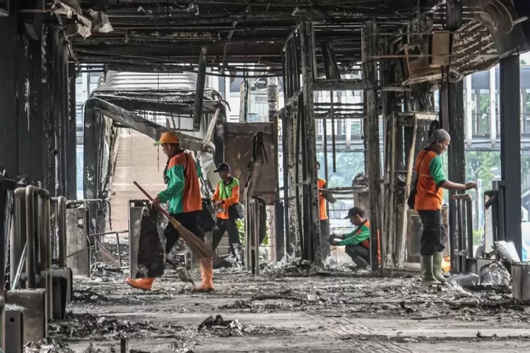 kebijakan-wfh-grab-indonesia,-antisipasi-dampak-demonstrasi-dan-vandalisme