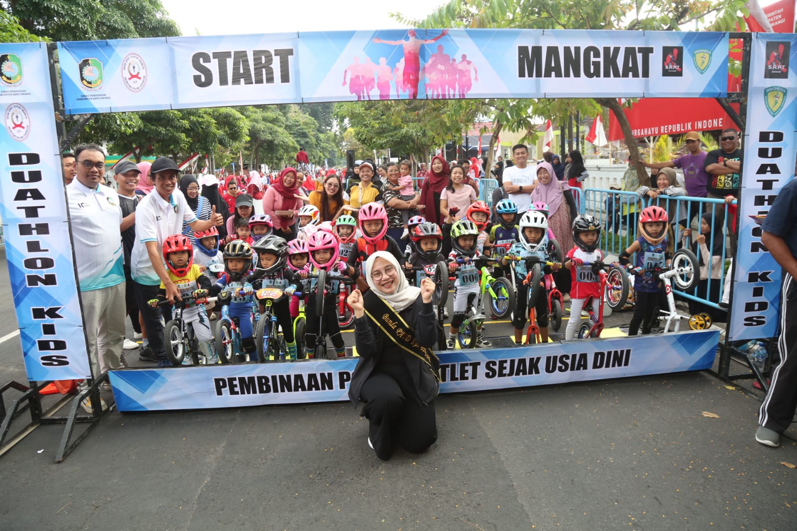gelar-duathlon-kids-“push-bike-dan-atletik”,-bupati-ipuk:-latih-sportivitas-dan-kurangi-waktu-main-gadget