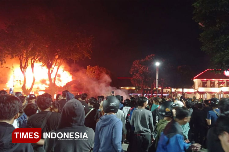 menteri-pu-prediksi-kerugian-akibat-ricuh-demo-hingga-rp900-miliar,-jatim-terbesar-–-times-banyuwangi
