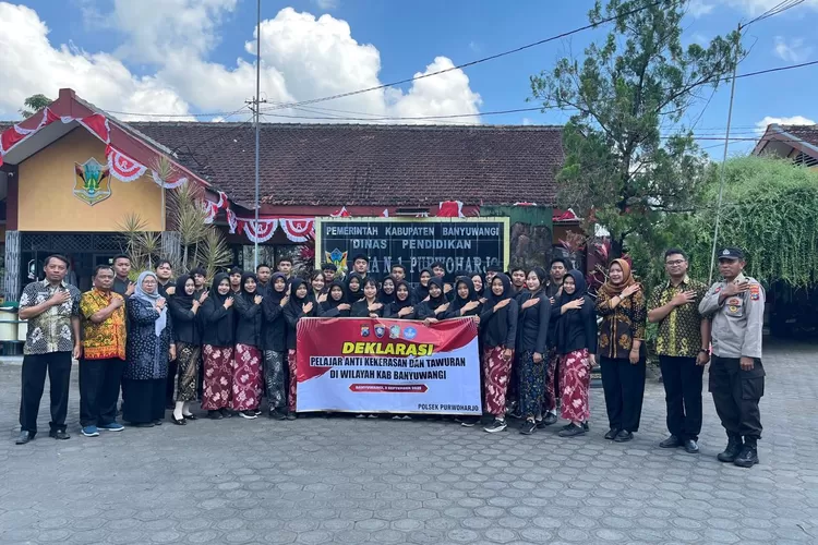 cegah-siswa-ikutan-demo,-polisi-di-banyuwangi-kampanye-anti-anarkis