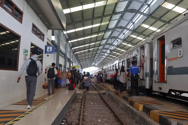catat!-6-september-stasiun-kalisetail-banyuwangi-macet-total,-waspada-telat-naik-kereta-api