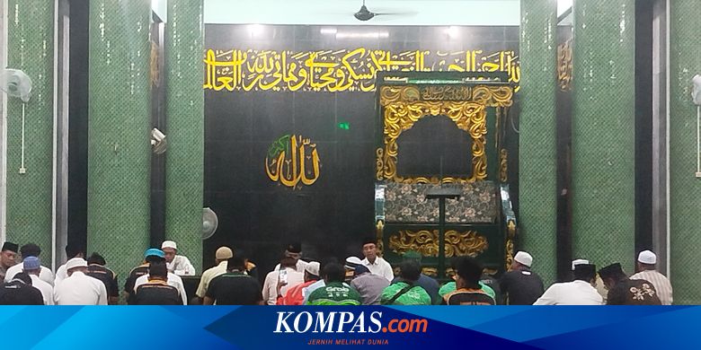komunitas-ojol-banyuwangi-gelar-doa-dan-tahlil-untuk-affan-kurniawan