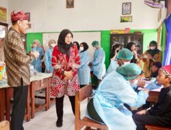 Dukung Layanan Kesehatan Banyuwangi, “Unjani Mengabdi” Cek Kesehatan Gigi Warga Desa