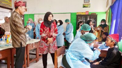 dukung-layanan-kesehatan-banyuwangi,-“unjani-mengabdi”-cek-kesehatan-gigi-warga-desa