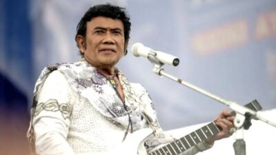 buka-pestapora-2025,-rhoma-irama-khutbah-sekaligus-jadi-imam-salat-jumat-–-times-banyuwangi