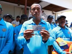 Rutin Jemput Bola ke Kampung Nelayan, Pemkab Banyuwangi Fasilitasi e-Pas Kapal Kecil Gratis