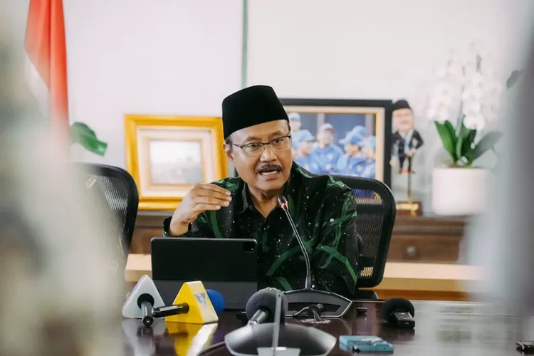 terbongkar!-571-ribu-penerima-bansos-diduga-ikut-judi-online,-gus-ipul:-langsung-dicoret!