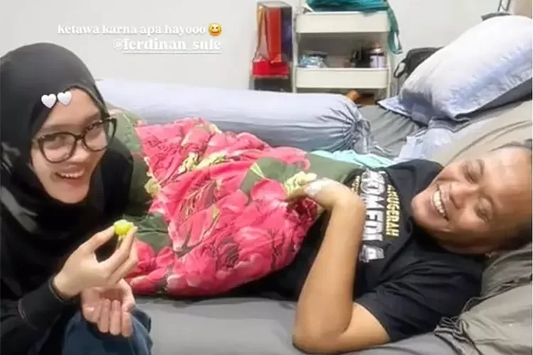 viral!-kondisi-sule-terbaring-dengan-infus,-diduga-tifus-gara-gara-kurang-istirahat