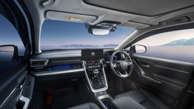 new-innova-zenix-2025-dibekali-fitur-canggih-hingga-interior-lebih-modern-–-times-banyuwangi