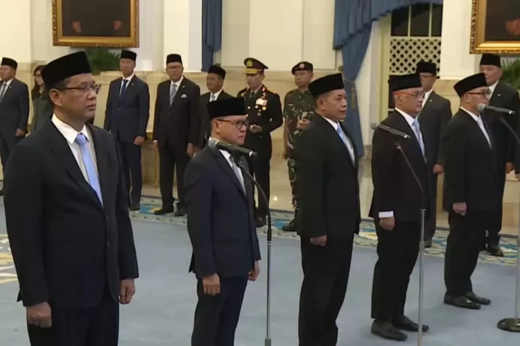 siapa-menteri-baru-prabowo?-ini-daftar-lengkap-hasil-reshuffle-2025